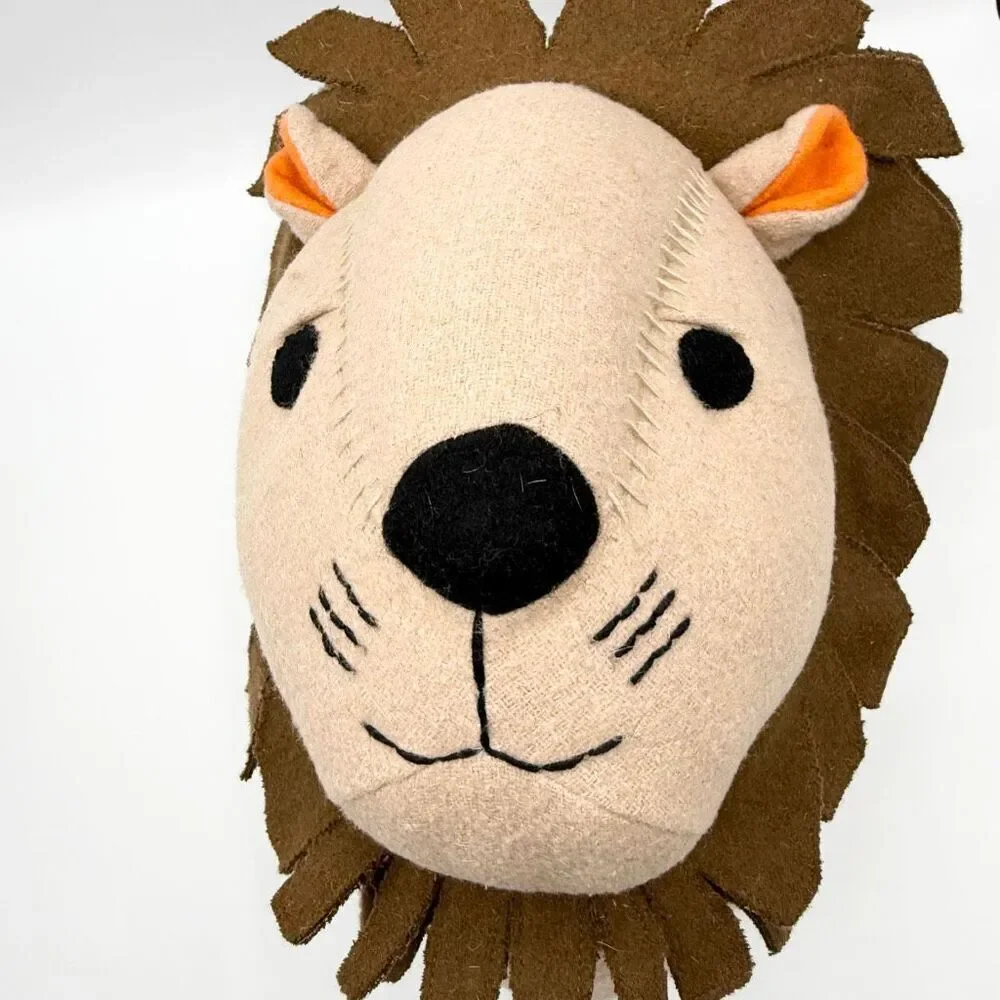 Pillowfort Felt Lion Head Wall Hanging Decor